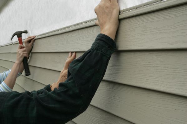 Cost of Insulated Siding Installation in Cheyenne