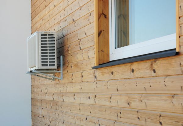 Cost of Pine Wood Siding Installation in Cheyenne